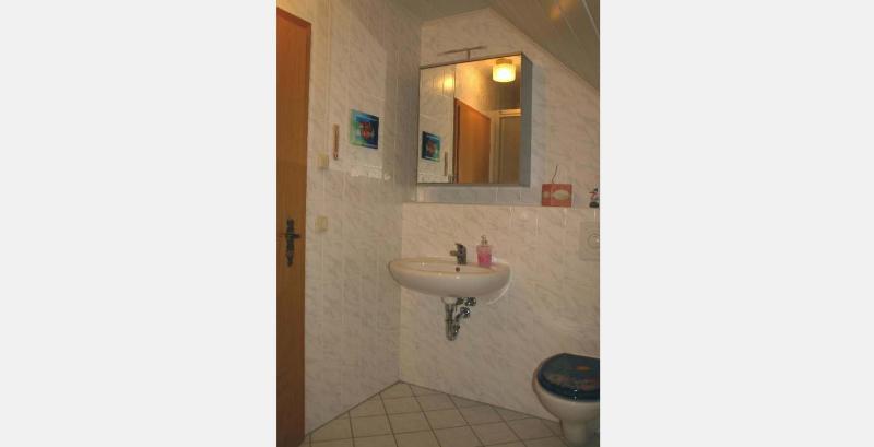 One-Bedroom Apartment (3 Adults) image 3