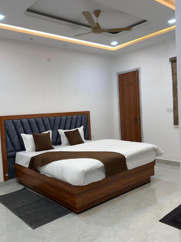 Girraj stay inn - image 6