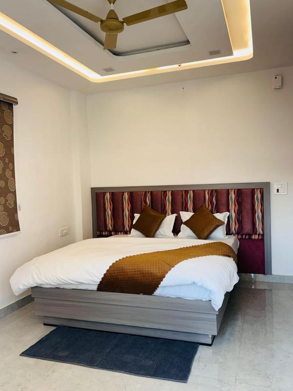 Girraj stay inn - image 9