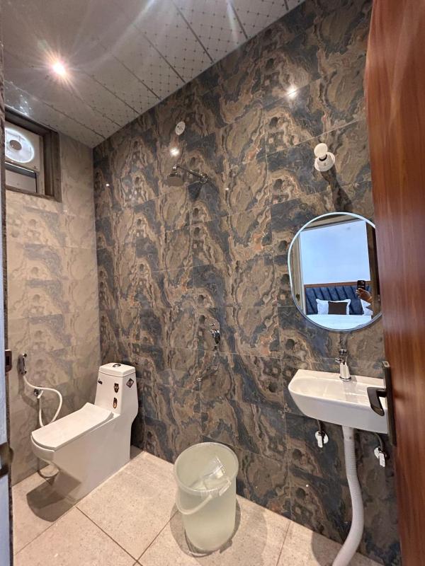 Girraj stay inn - image 8