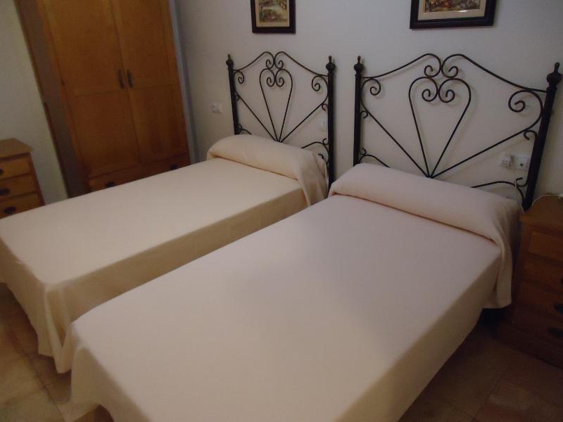 Double or Twin Room image 3