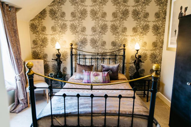 Double Room image 4