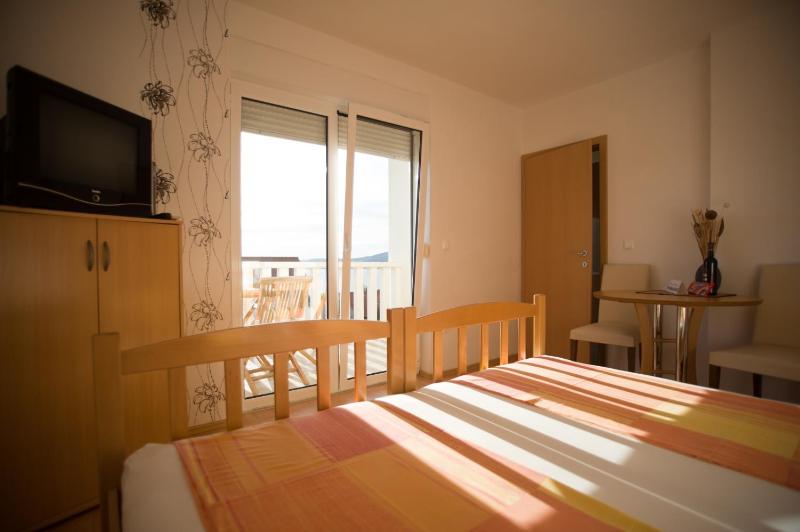 Apartment with Sea View image 4