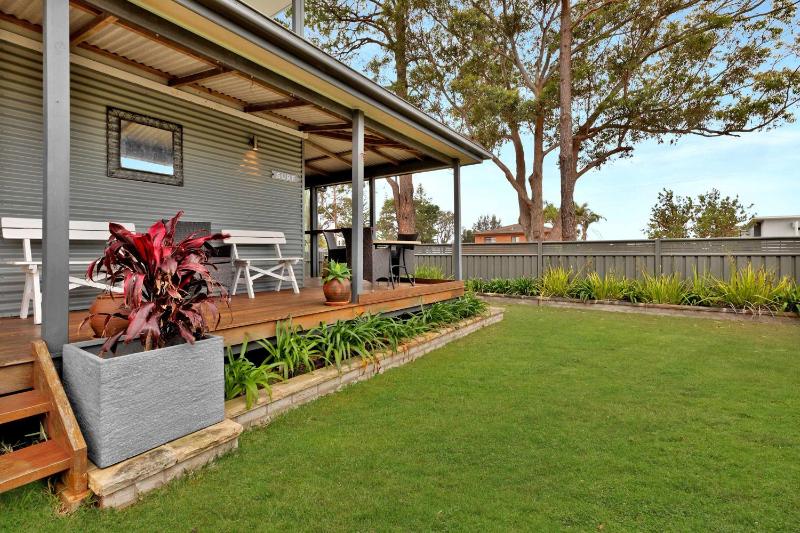 Whale Song - pet-friendly home steps to the beach - image 1