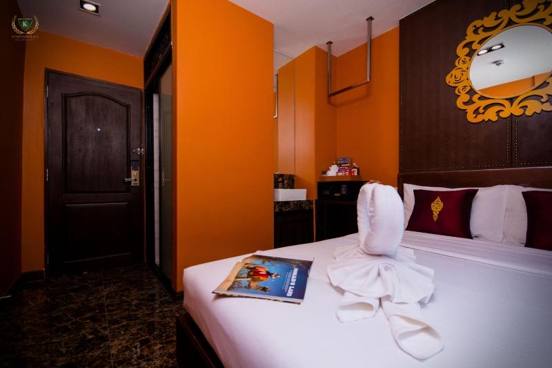 Amber Double Room image 4