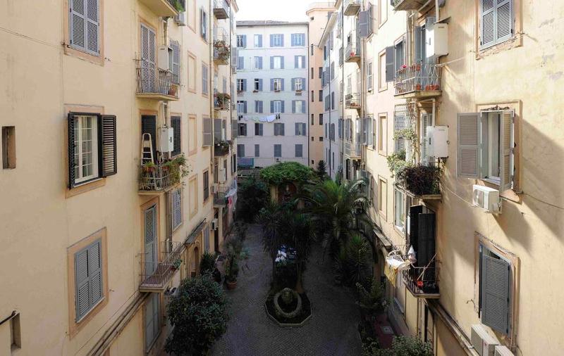 Quadruple Room image 3