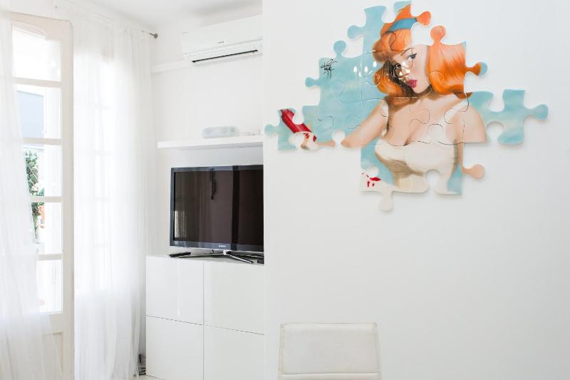 Le Blanc Apart - image 4