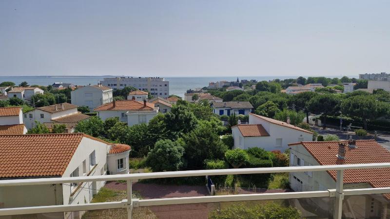 Royan - APPARTEMENT VUE MER - proximité plage et parking privatif - image 10