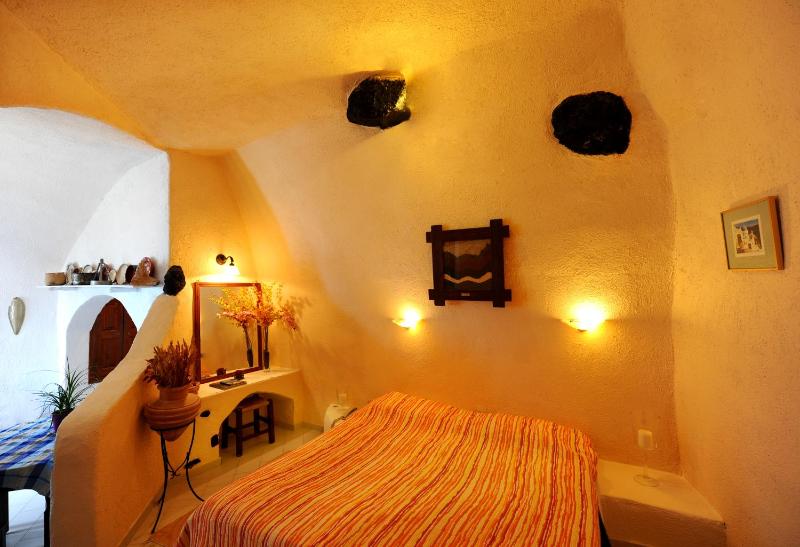 Caνe Apartment  image 3
