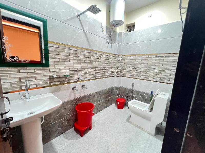 Kharari Inn - image 21