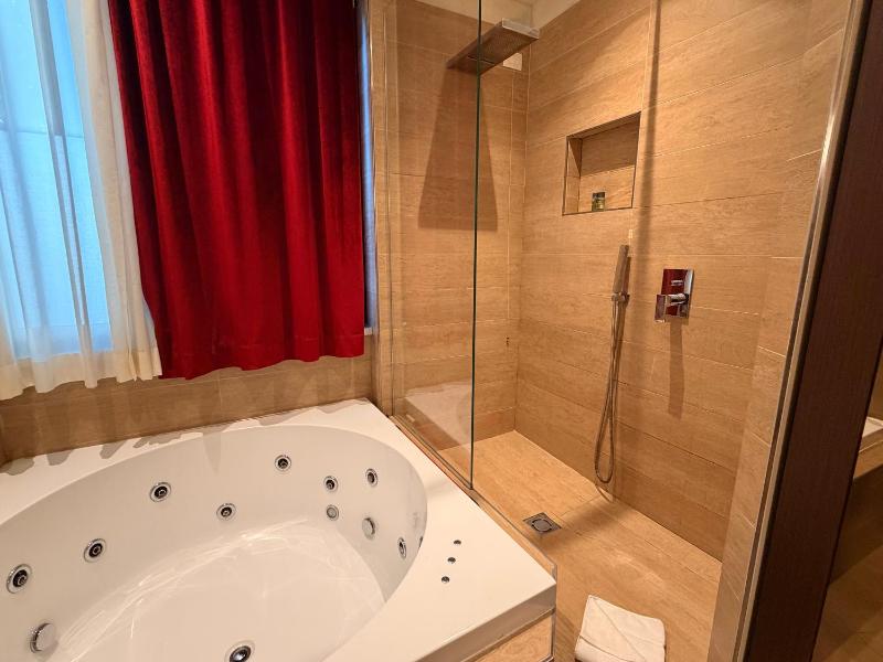 Arena Luxury Suite - image 8