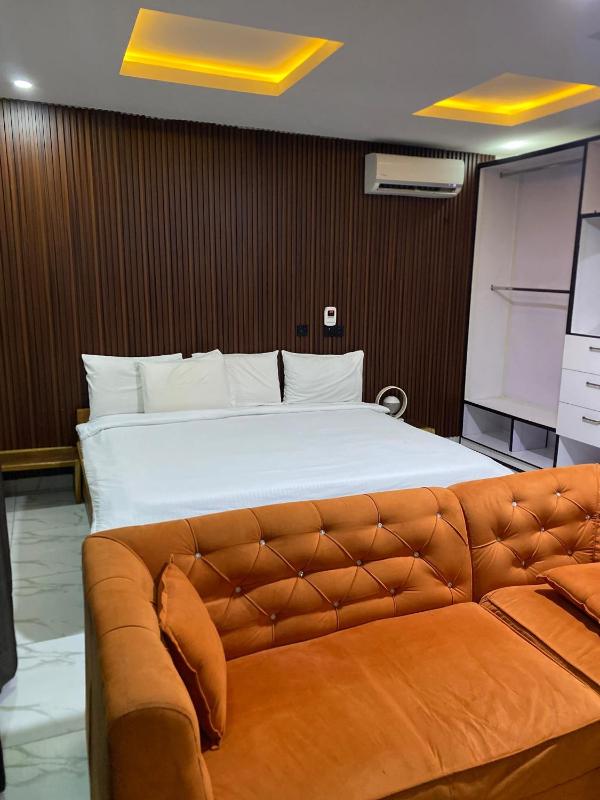 Boho apartment and spa - image 6