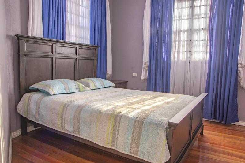 Garden View Villa - image 5