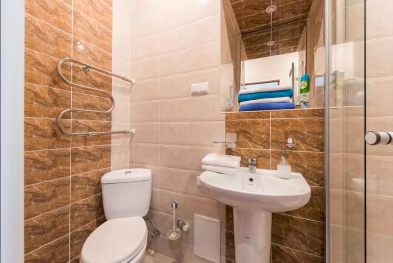 One-Bedroom Apartment image 2