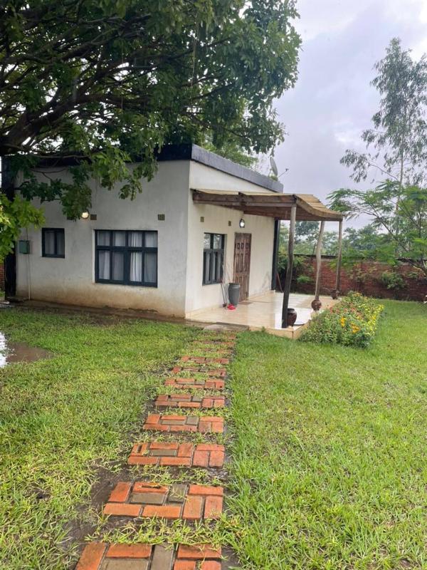 Pamadzi Farm House - image 8
