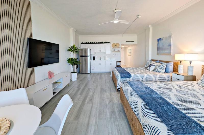 Beach Condo Unit #103 - image 11