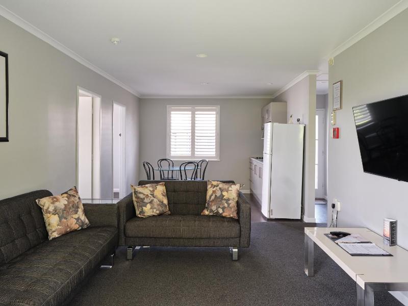 Suncourt Hotel & Conference Centre - image 36