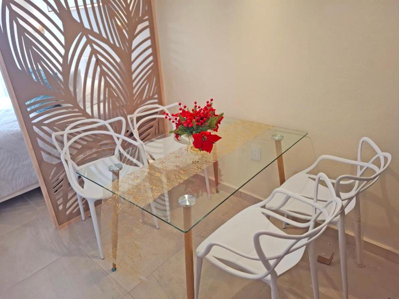 New Elegant Studio with Pool Garden & Comfort - image 12
