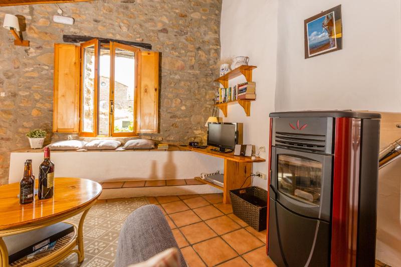 Two-Bedroom House image 4