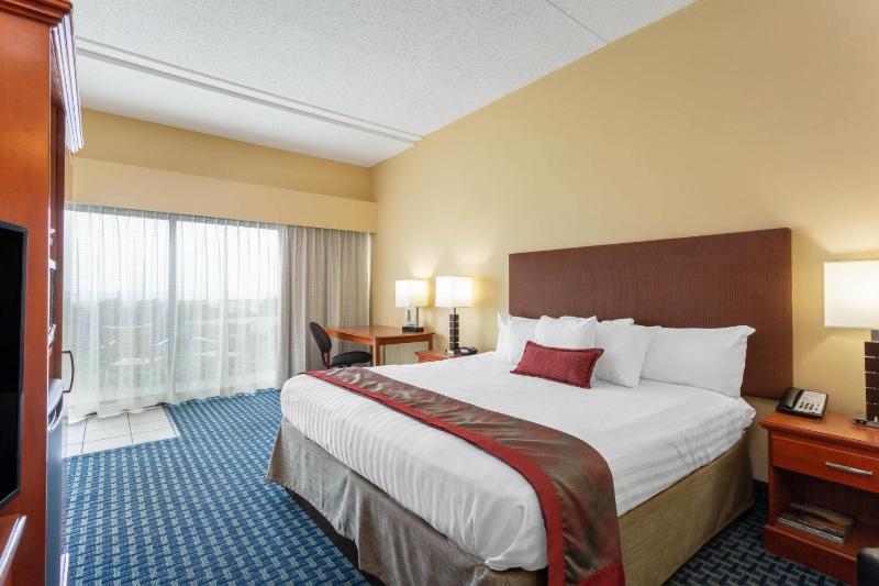 Ramada Plaza by Wyndham Virginia Beach Oceanfront - image 24