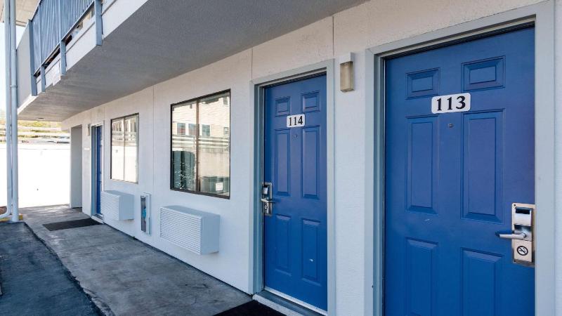 Motel 6 Austin TX - Airport - South - image 9
