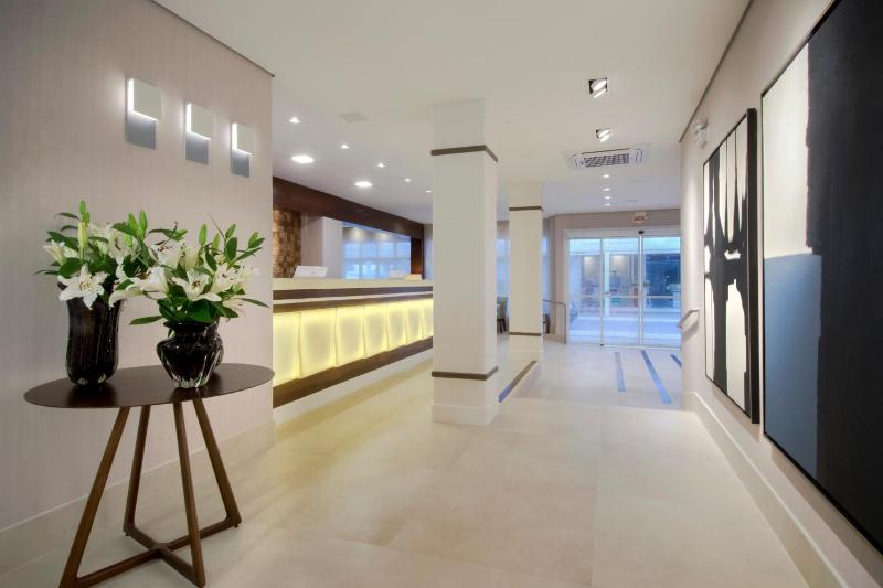 Hotel Blumenau by Pires - Balneário Camboriú - image 27