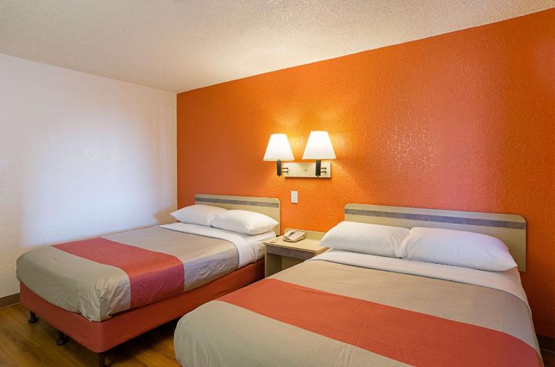Motel 6- Denver CO Downtown - image 15