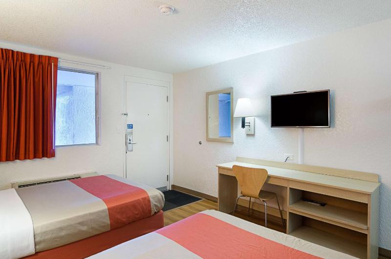 Double Room - Disability Access image 2