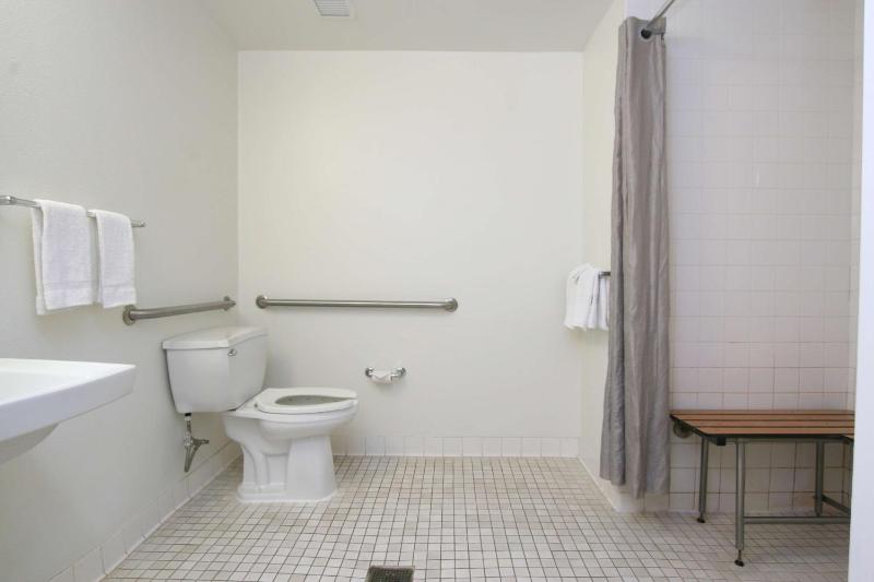 Double Room - Disability Access image 2