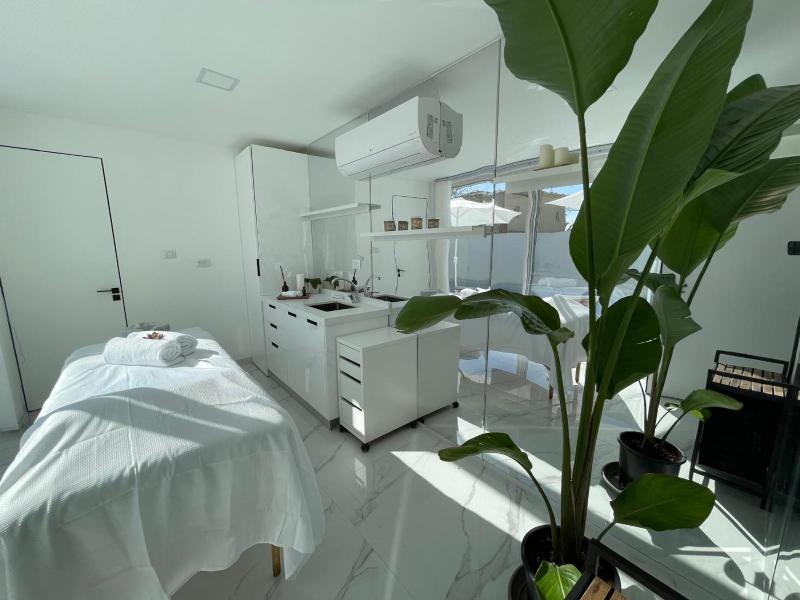 Vacation unit in villa with heated pool and sauna יחידת נופש בוילה עם בריכה מחוממת - image 28