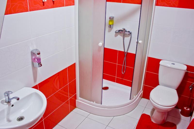 Double Room with Balcony image 2