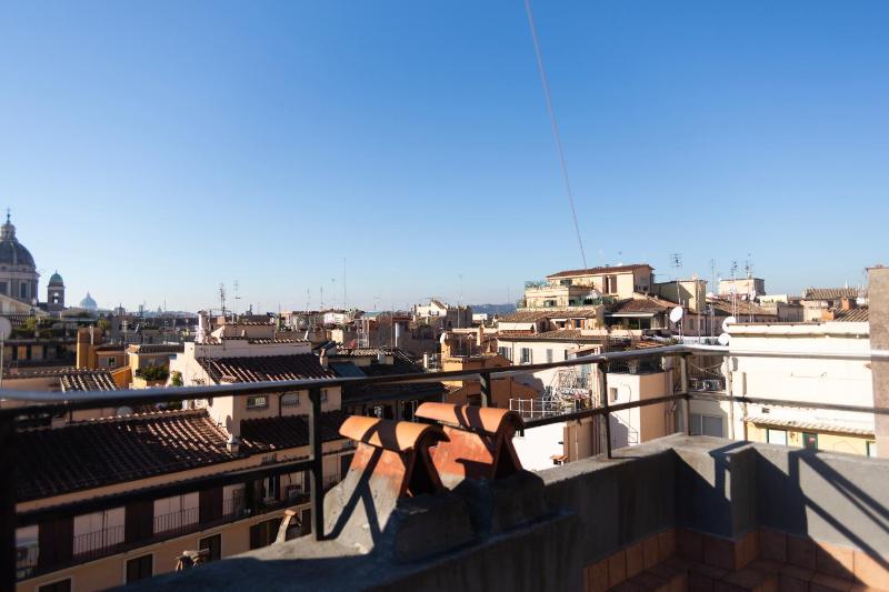 Appartamento Via delle Carrozze Piazza di Spagna - image 3