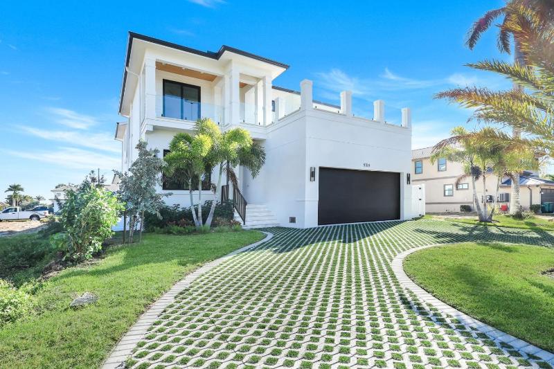 Vanderbilt Luxury | Private Pool & Spa | Minutes to Vanderbilt Beach - image 24