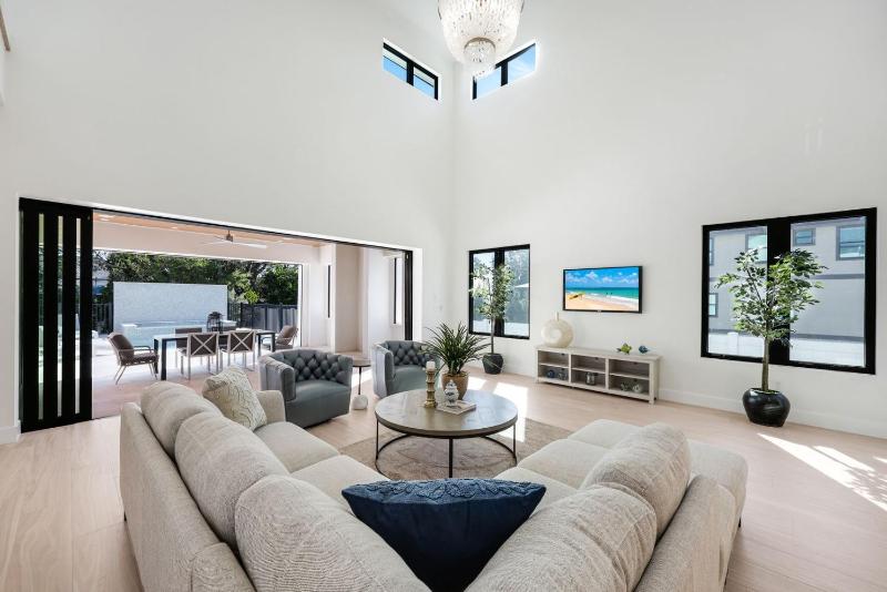 Vanderbilt Luxury | Private Pool & Spa | Minutes to Vanderbilt Beach - image 8
