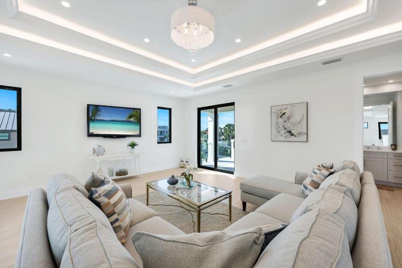 Vanderbilt Luxury | Private Pool & Spa | Minutes to Vanderbilt Beach - image 5