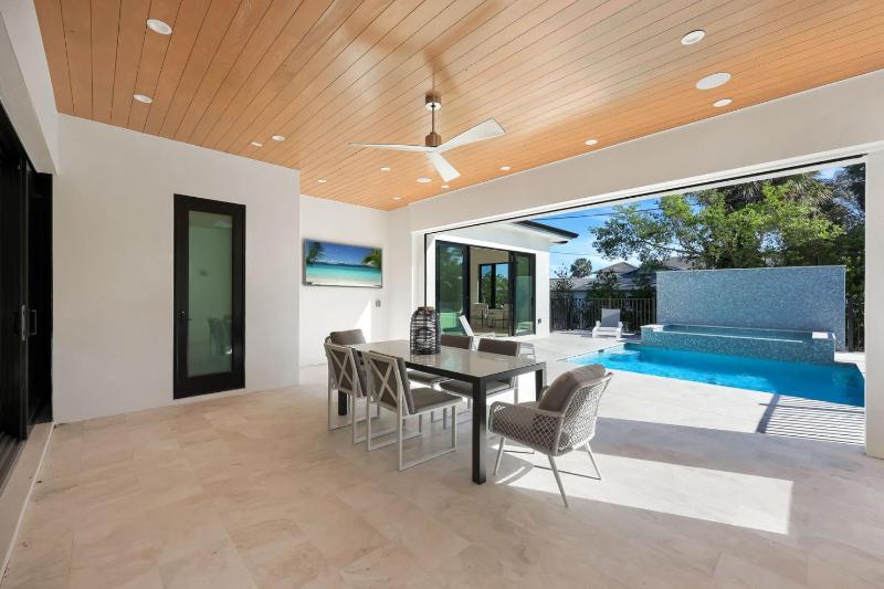 Vanderbilt Luxury | Private Pool & Spa | Minutes to Vanderbilt Beach - image 38