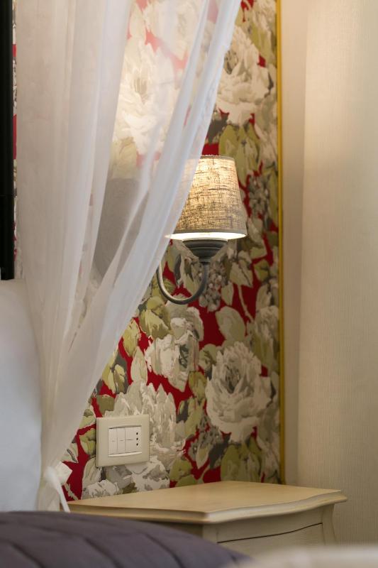 Deluxe Double Room image 3