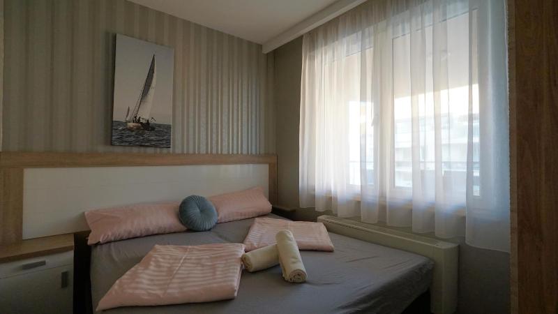 Galerius Golden Beach Apartment - image 9