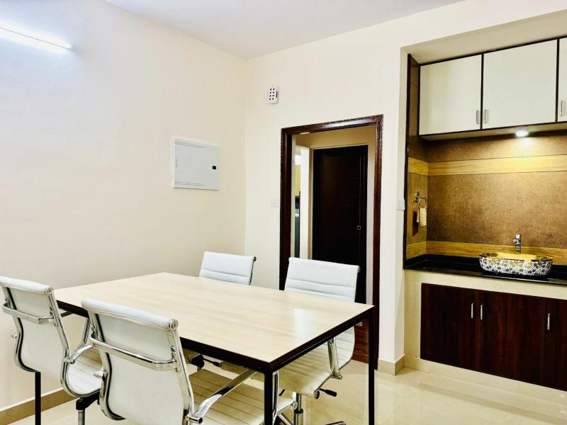 NAYANAs serene pond retreat 4bhk kowdiar - image 13