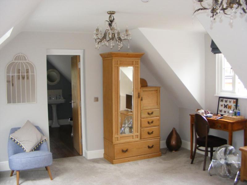 Superior Family Room image 4