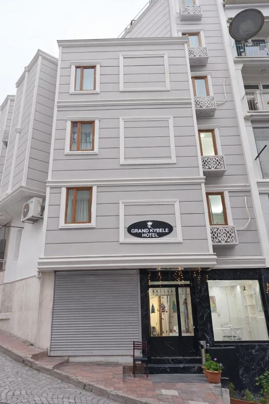 Kibele Hotel - image 1