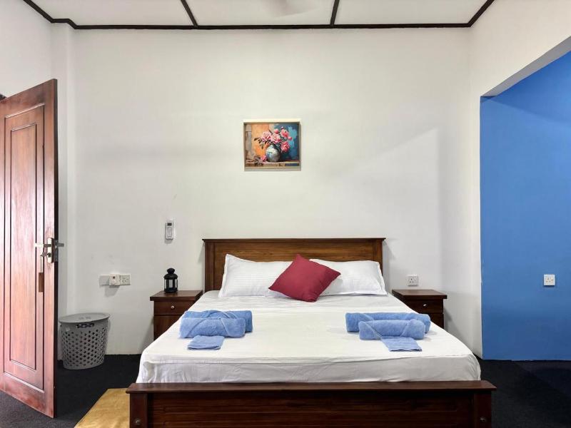 Sea Breeze Stay - image 35