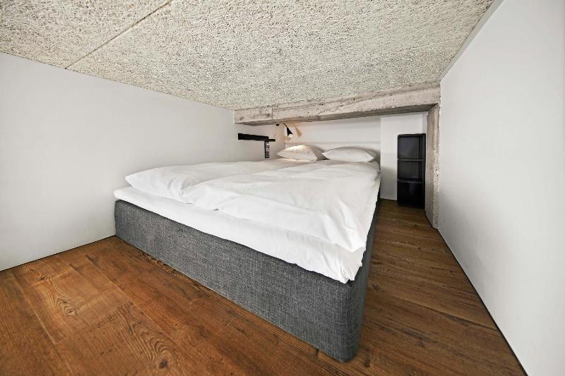 Executive Apartment image 4