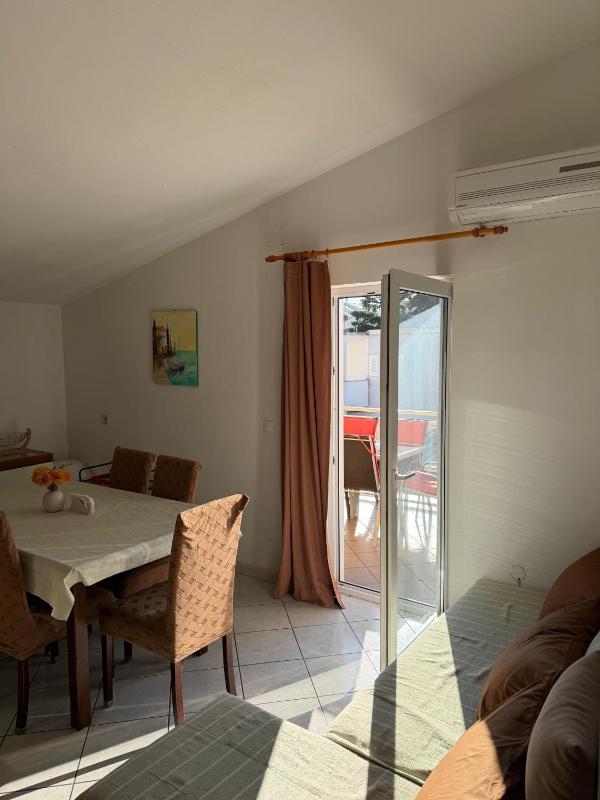 Apartment House Aria - image 22