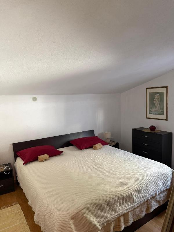 Apartment House Aria - image 32