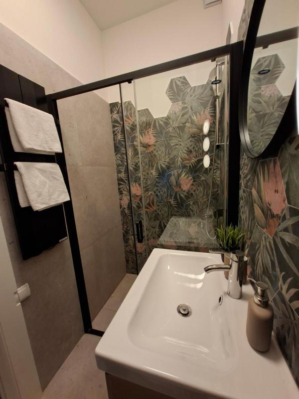 Premium City Center TOP LOCATION apartments - image 6