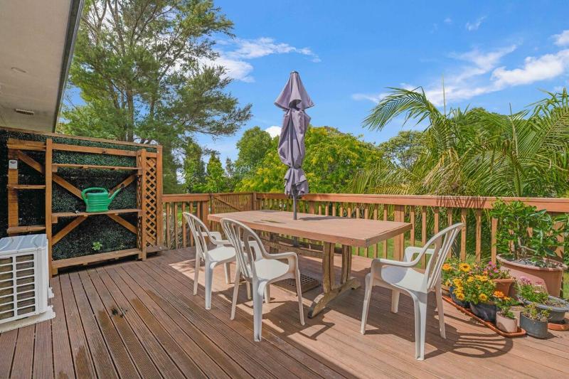 The Studio Modern Charm Peaceful Garden Surrounds - image 12