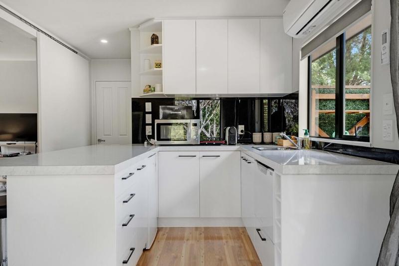 The Studio Modern Charm Peaceful Garden Surrounds - image 16