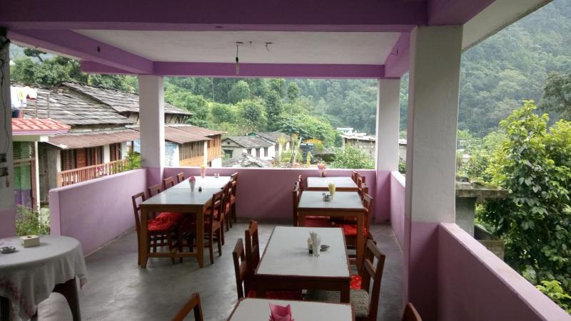 Hotel evergreen lodge - image 4