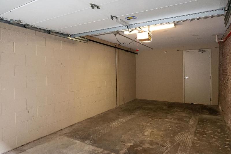 Fourth Street Suite - Garage - Kitchen - image 12